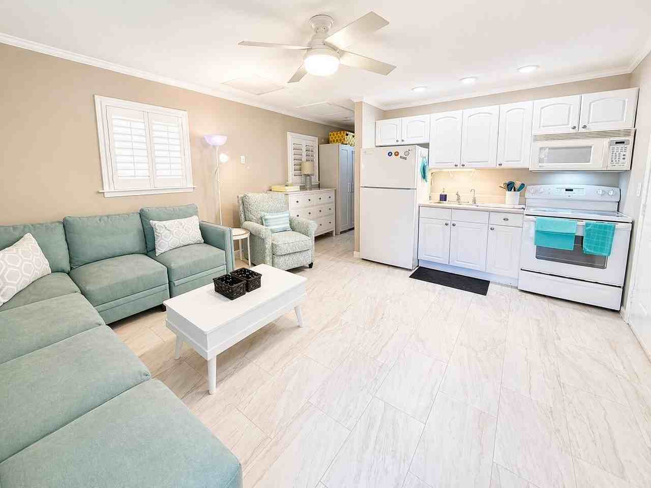 8 N Marlin Ave - Photo 2 of 12