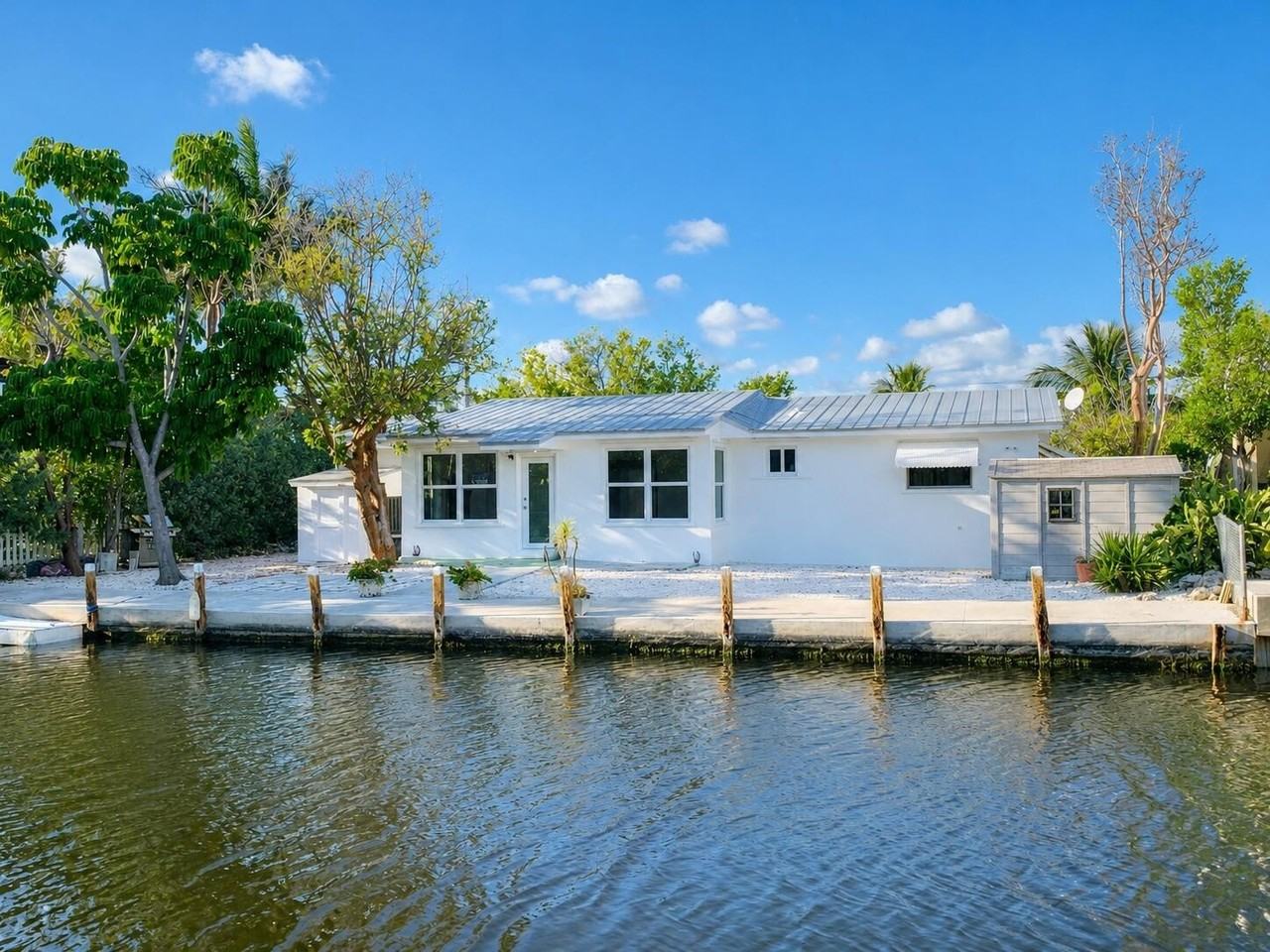 35 N Blackwater Ln