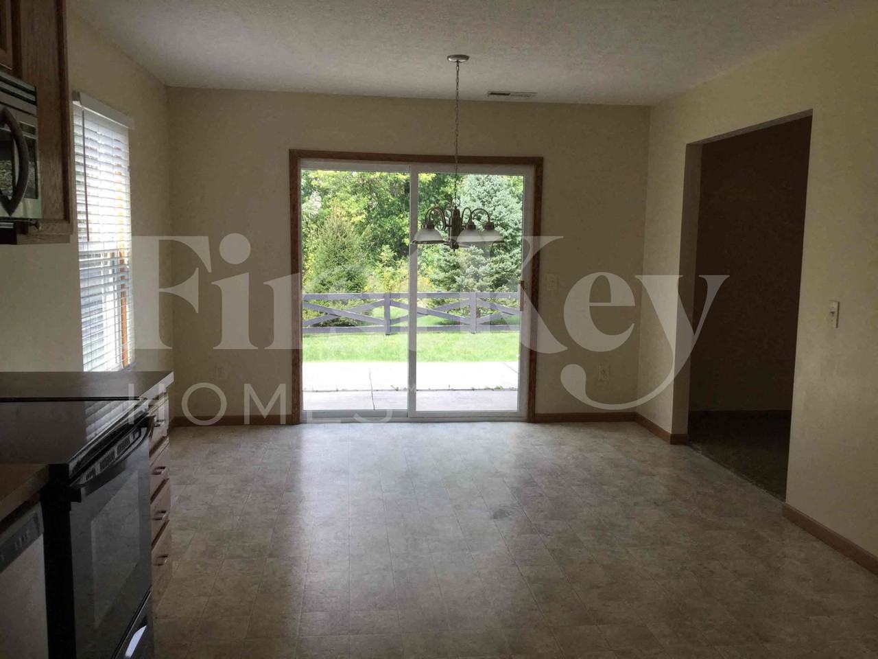 7944 Birch Creek Dr - Photo 7 of 30