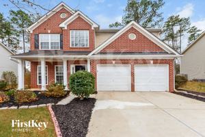 featured image of 740 Winbrook Dr