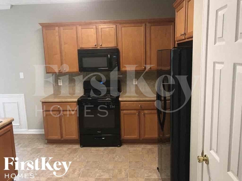 7368 Taloga Ln - Photo 7 of 19