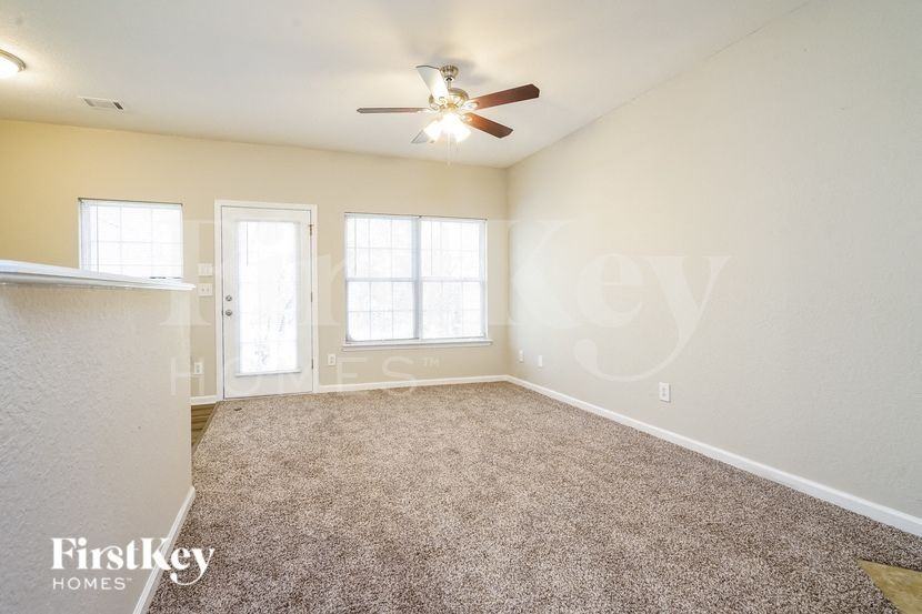 7128 Brookview Way - Photo 3 of 18