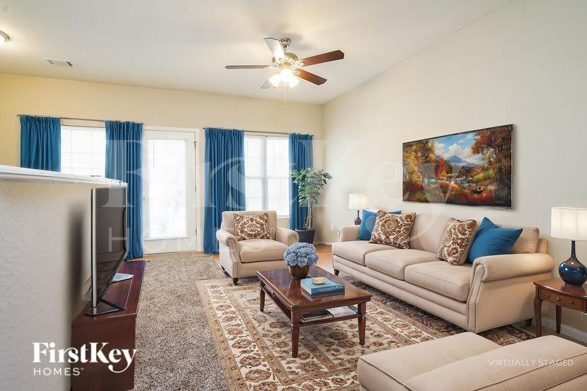 7128 Brookview Way - Photo 4 of 18