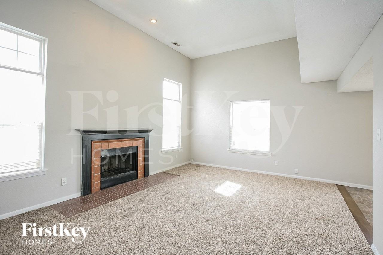 6230 Long River Ln - Photo 3 of 15