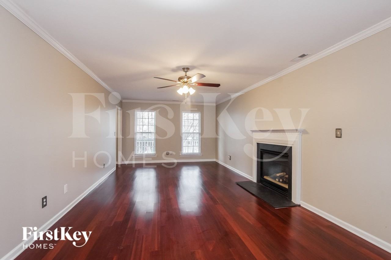 6214 Forest Pond Dr - Photo 3 of 15