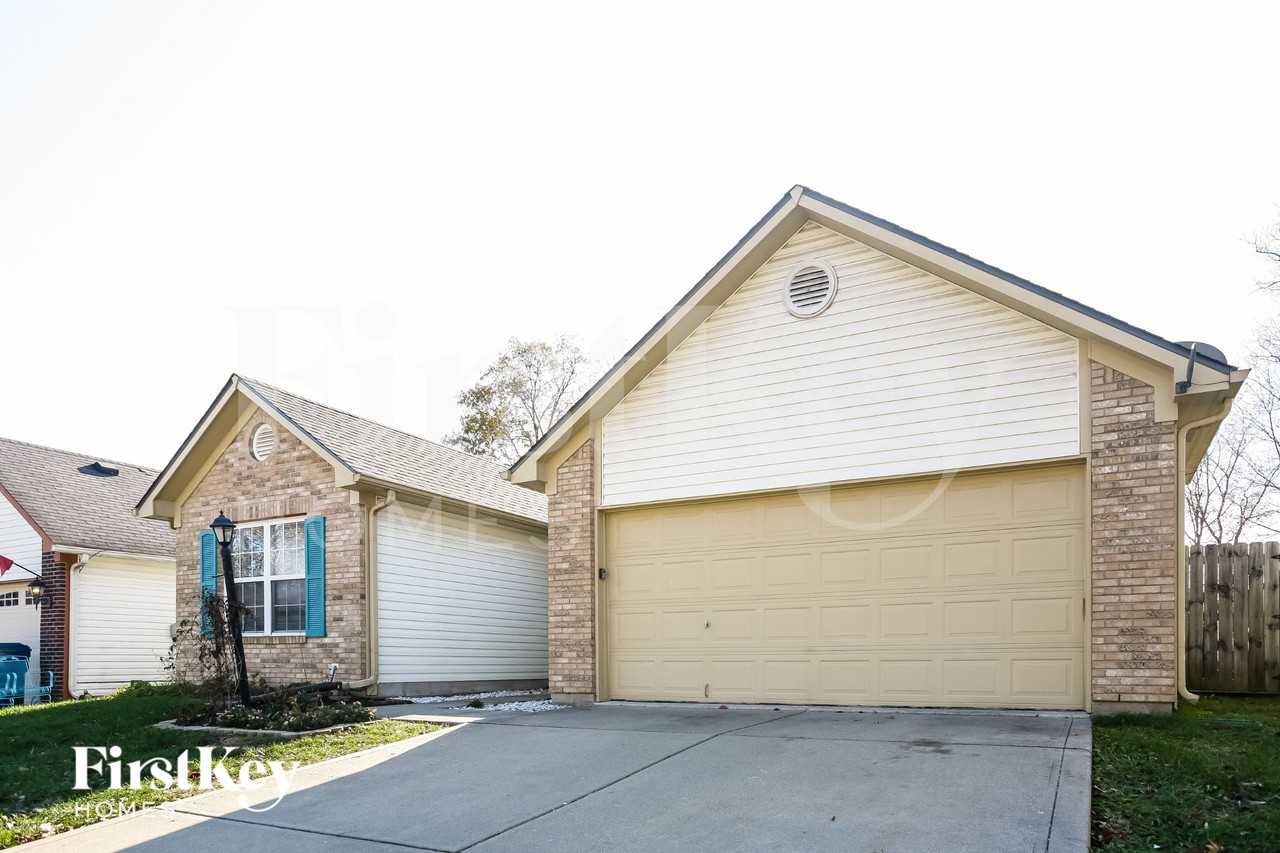 6041 Gimbel Cir - Photo 3 of 16
