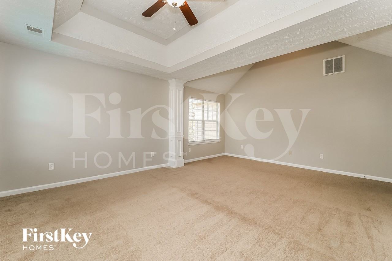 5719 Graywind Trl - Photo 7 of 15