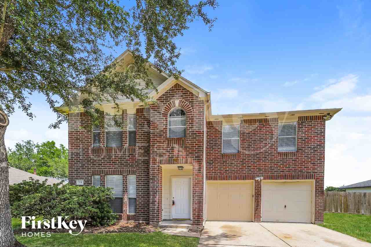 518 Foxglove Dr