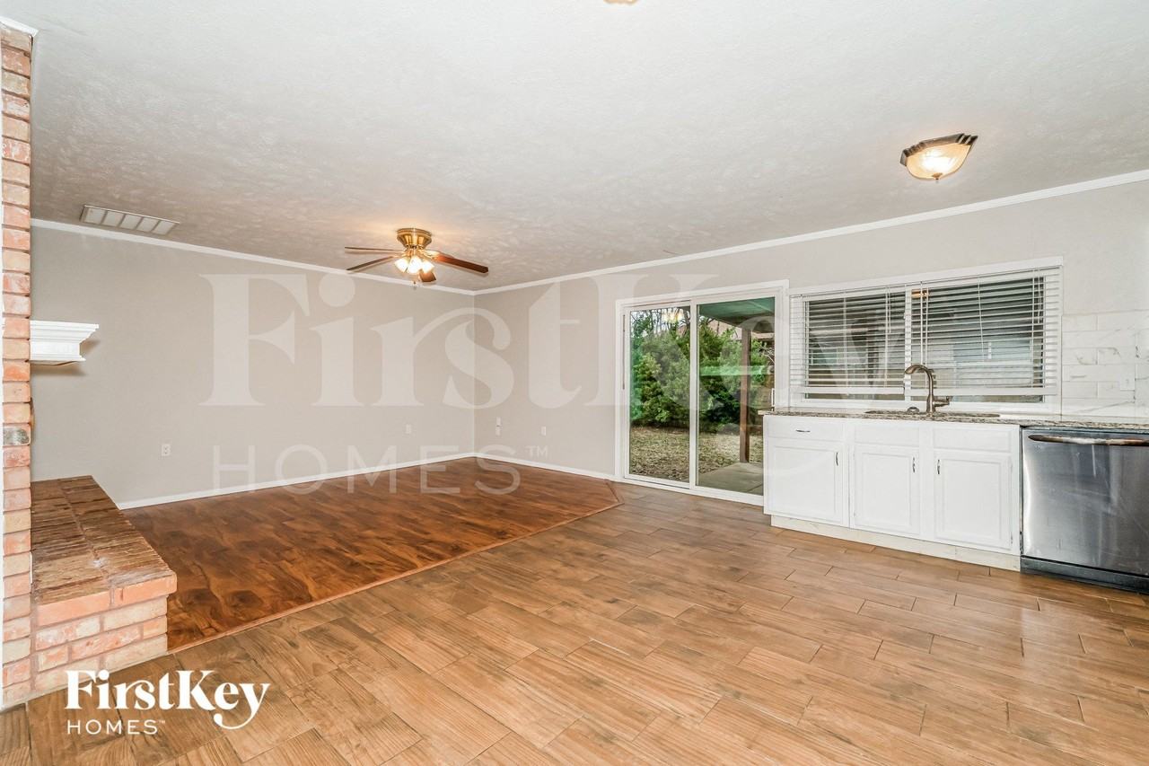 5109 Gilliam Cir - Photo 5 of 15