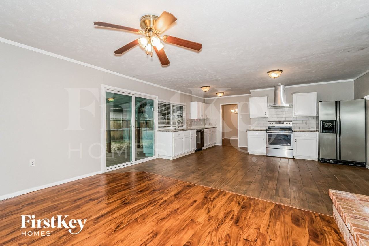5109 Gilliam Cir - Photo 6 of 15