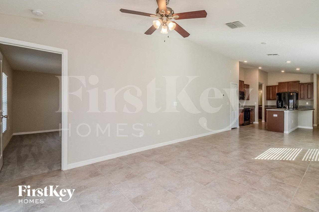 5048 Brickwood Rise Dr - Photo 3 of 15