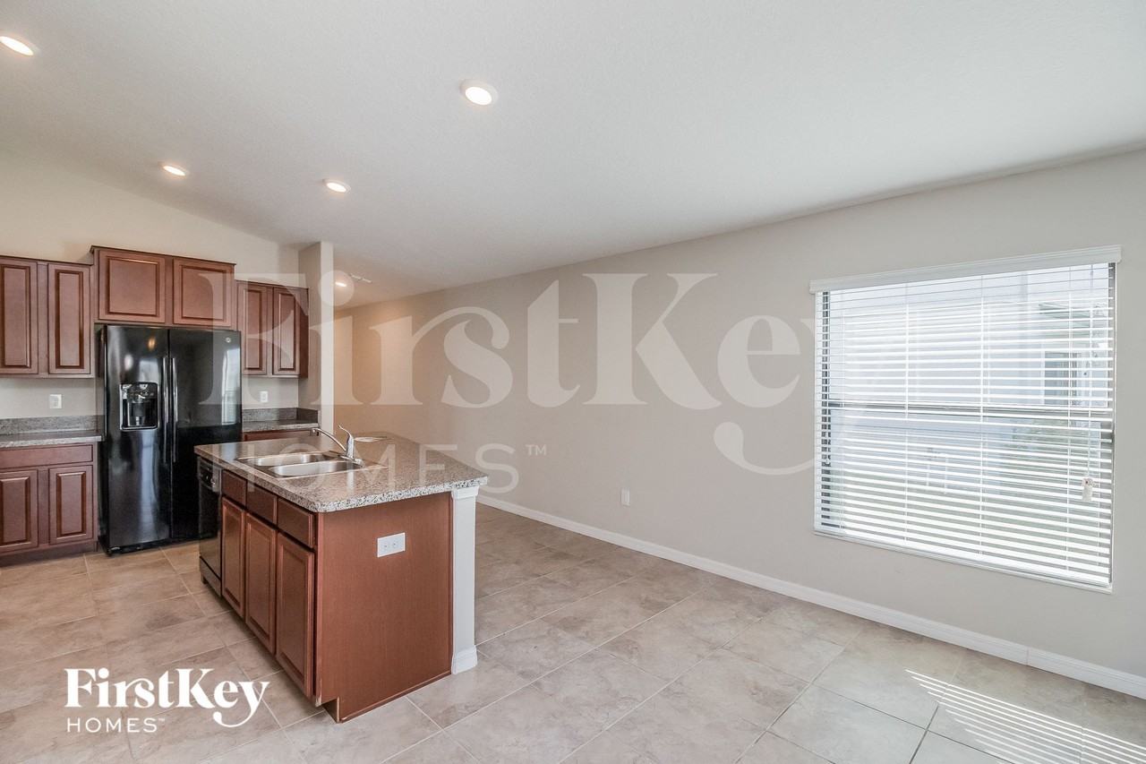 5048 Brickwood Rise Dr - Photo 7 of 15