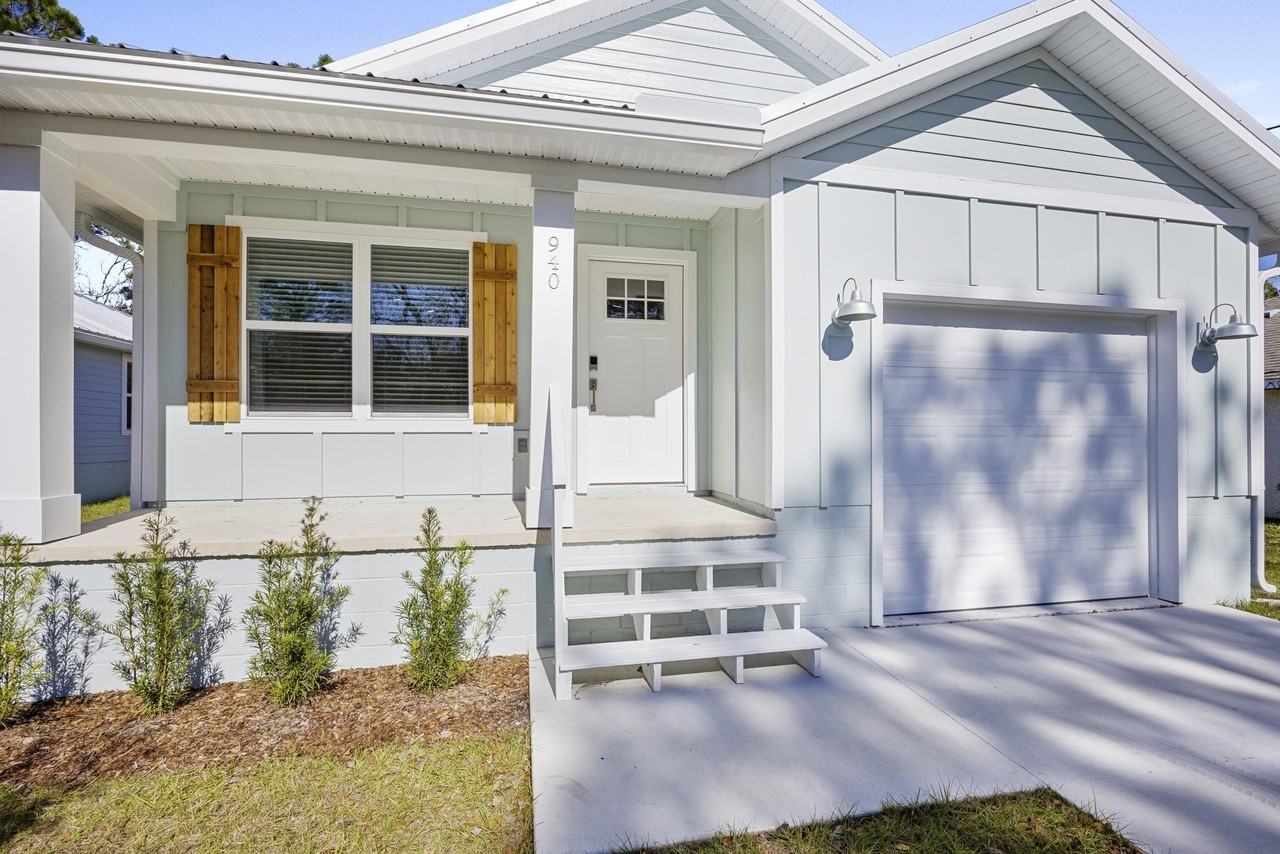 940 Collier Blvd - Photo 2 of 26