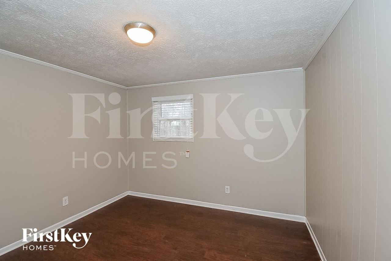 3940 Erica Cir - Photo 7 of 14