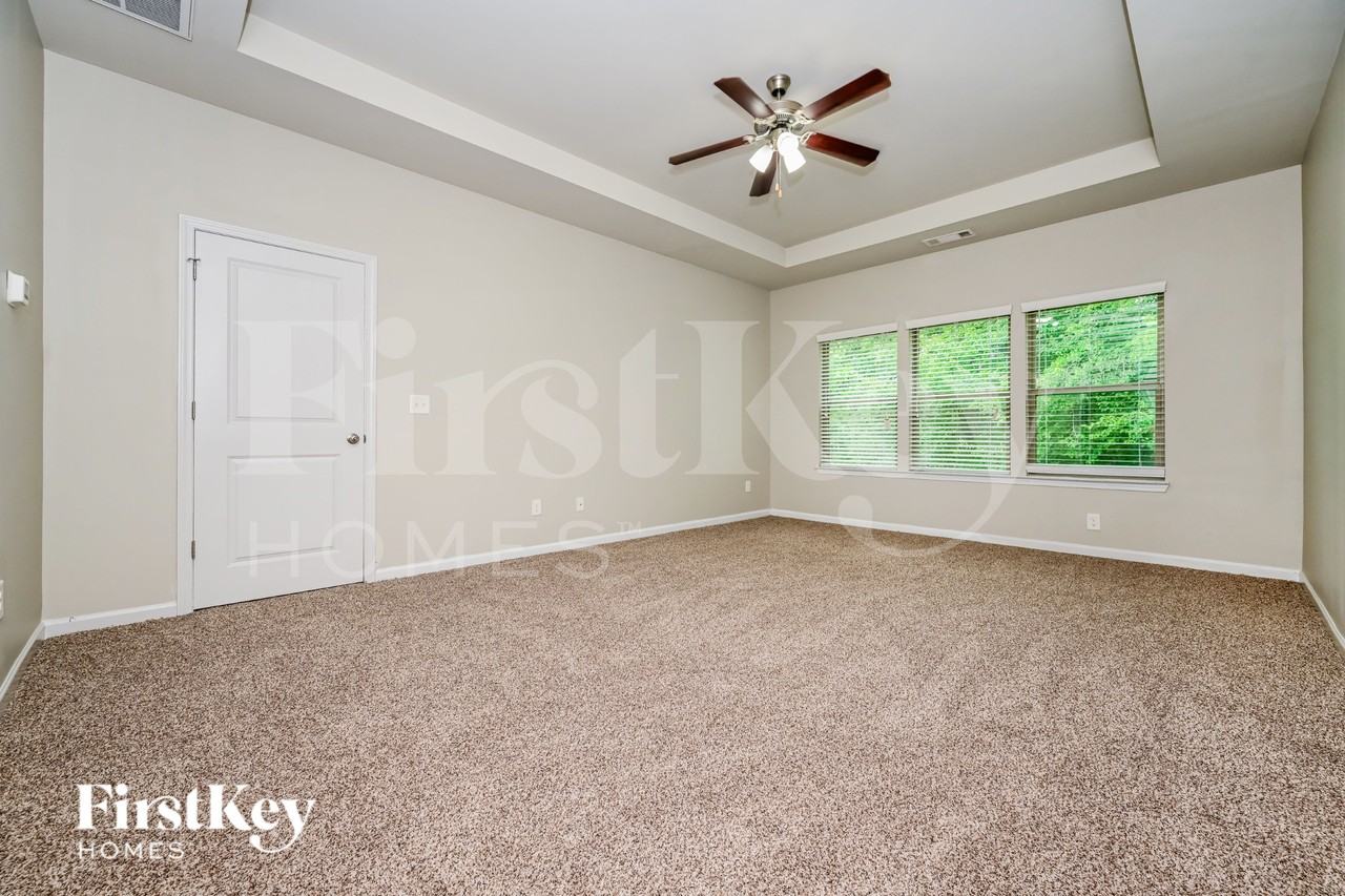 360 Madison Grace Ave - Photo 6 of 16
