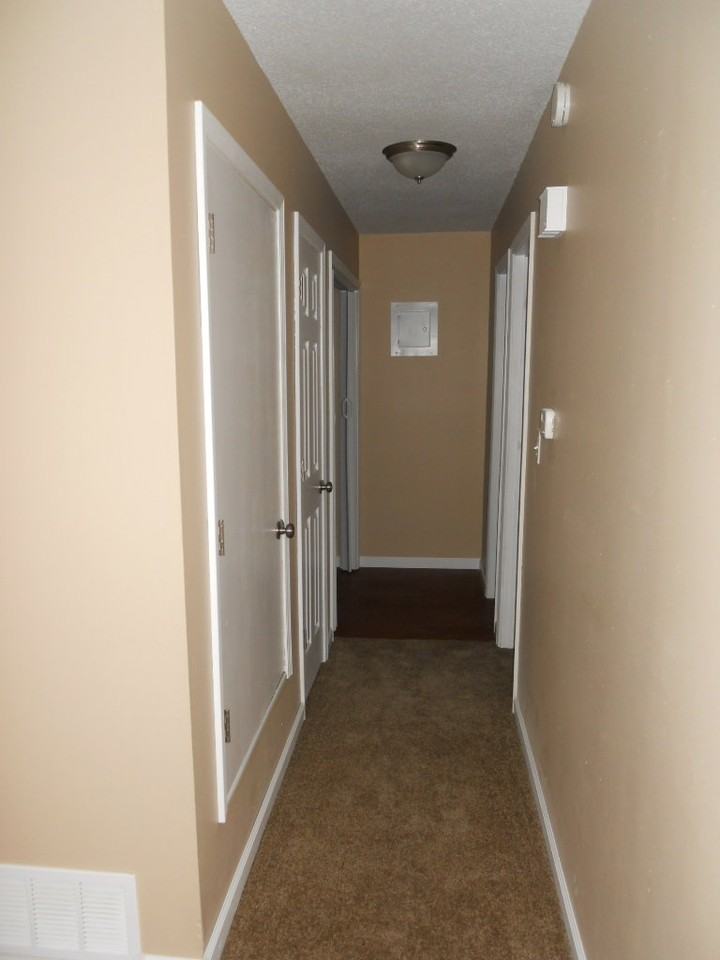 1512 W 26th St - Photo 7 of 8