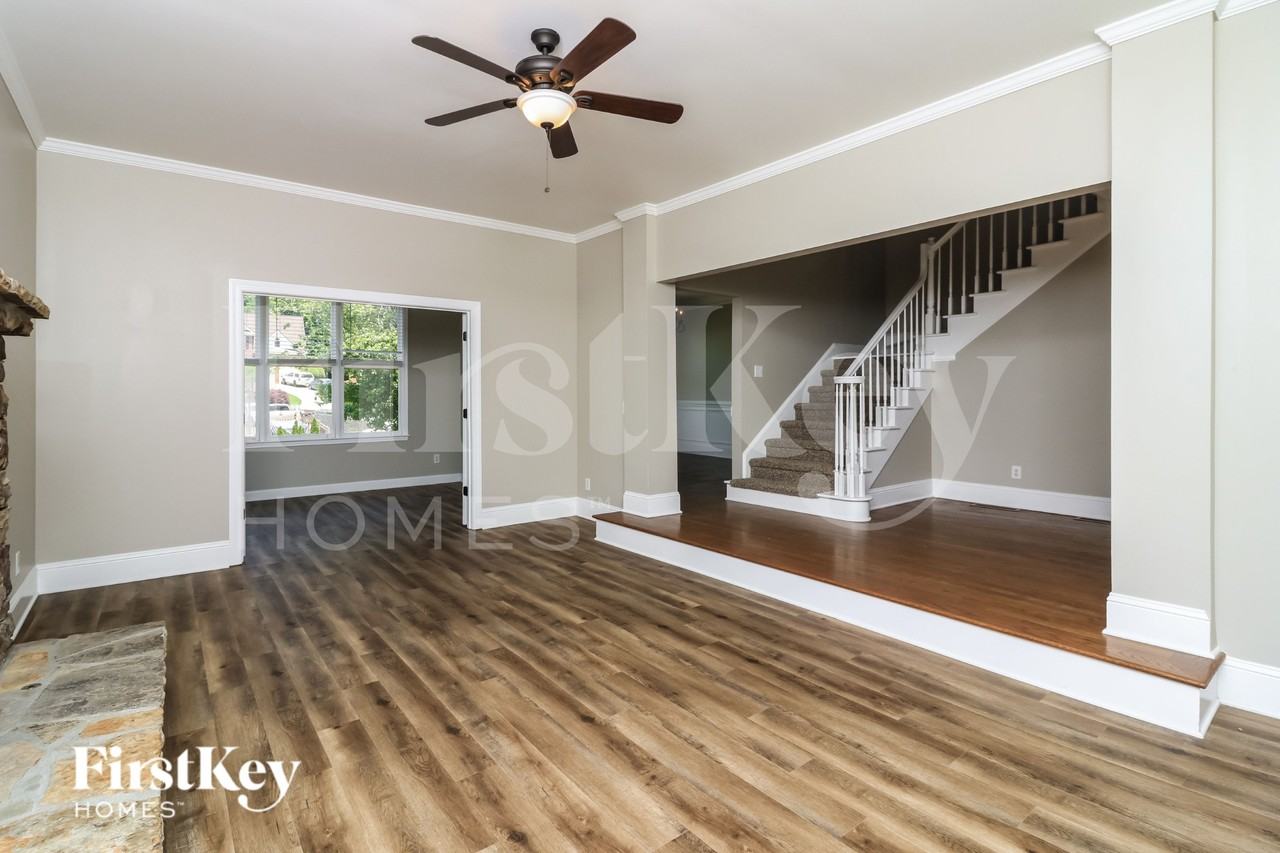 3320 Fairway Bend Dr - Photo 5 of 16