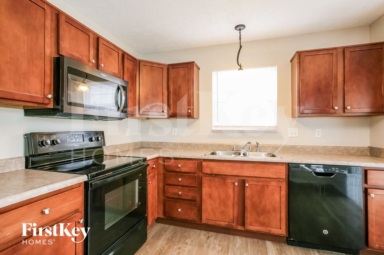 2608 Liatris Dr - Photo 6 of 16