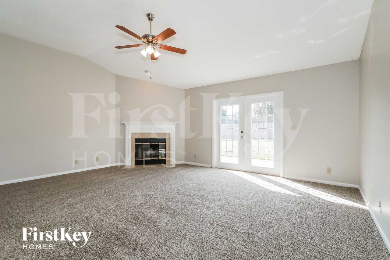 2262 Bristol Spring Ct - Photo 5 of 17