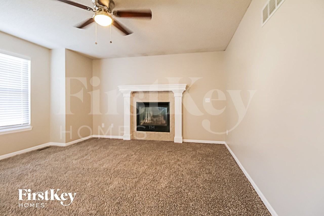 1907 Nw 79th Ter - Photo 3 of 15