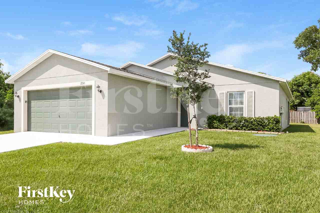 1750 Sw Hampshire Ln - Photo 3 of 16