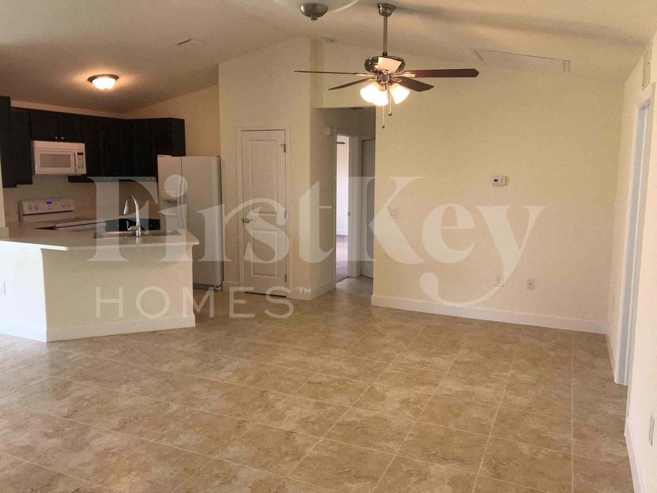 1731 Nw 14th St - Photo 4 of 21