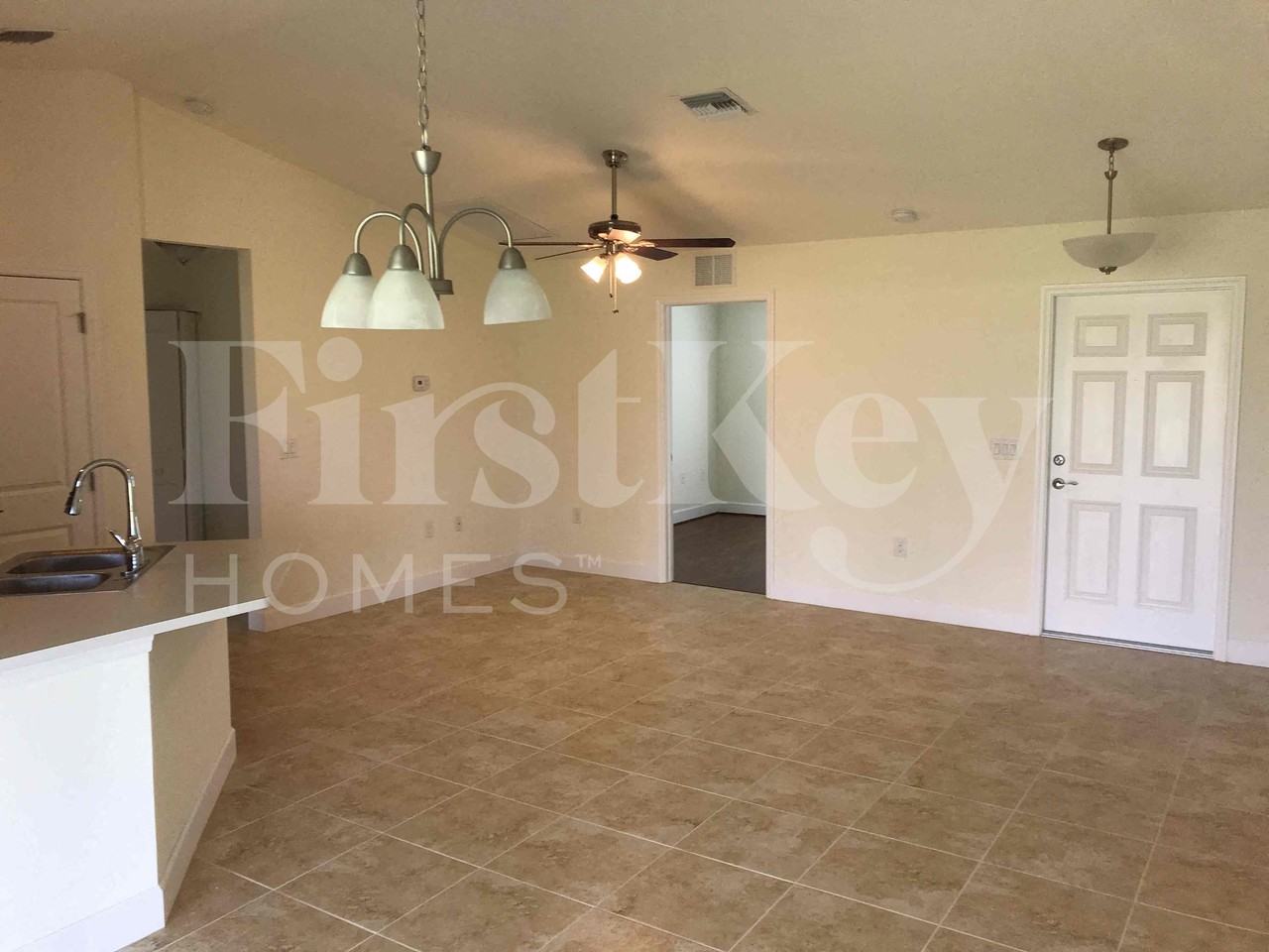 1731 Nw 14th St - Photo 5 of 21