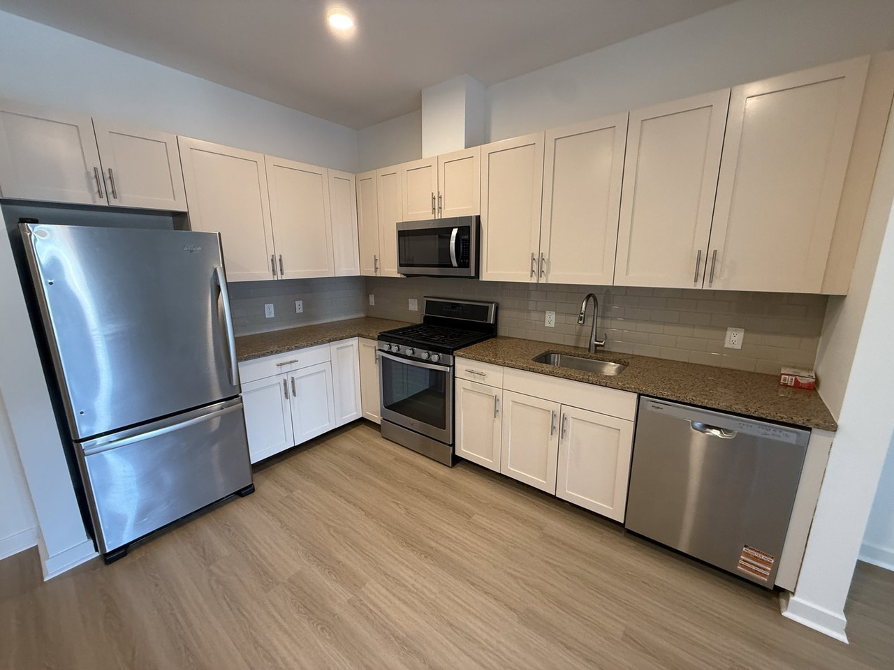 2050 Central Rd #801 - Photo 3 of 8