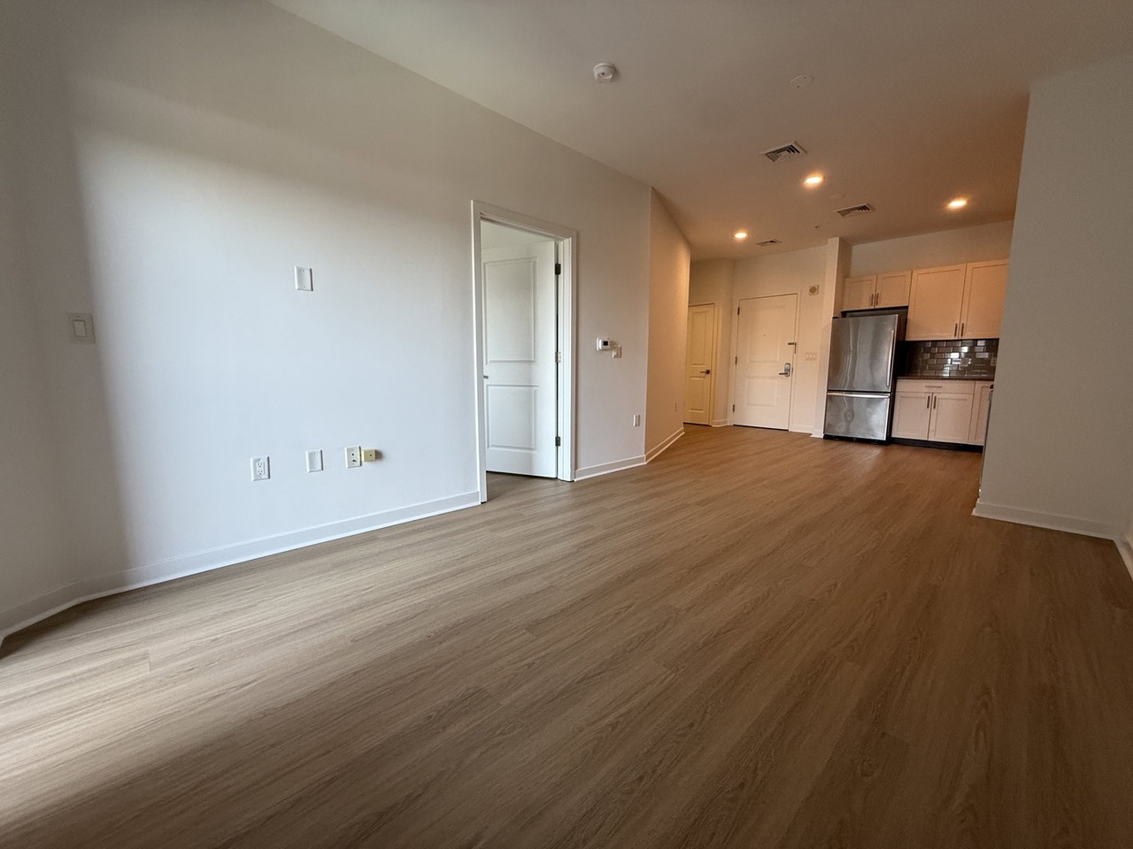 2050 Central Rd #801 - Photo 5 of 8