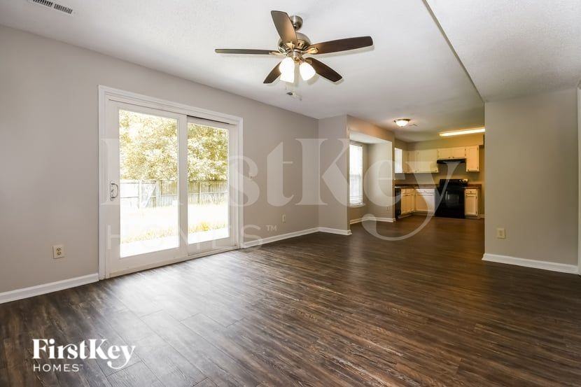 160 Danzid Dr - Photo 2 of 16