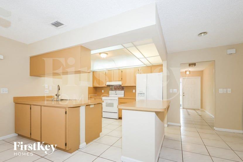 13581 Columbine Ave - Photo 6 of 15