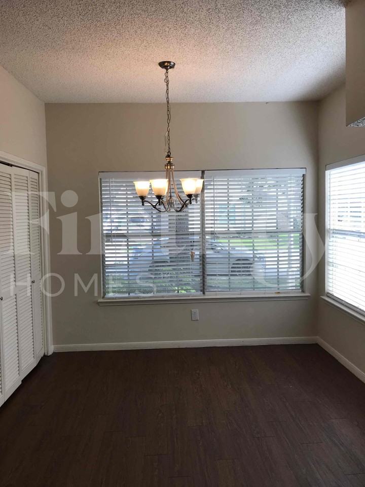12838 Ashford Meadow Dr - Photo 3 of 13