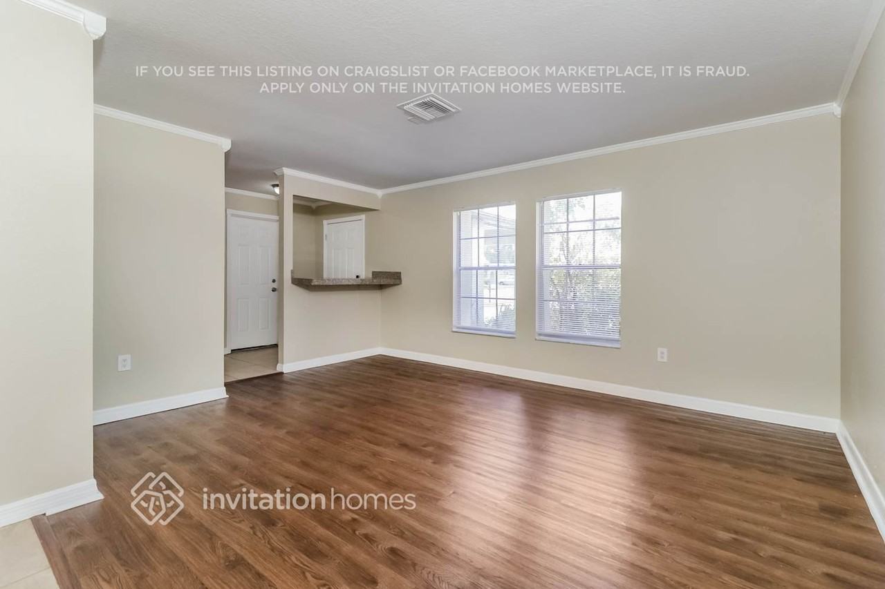 12231 Shadow Ridge Blvd - Photo 5 of 17