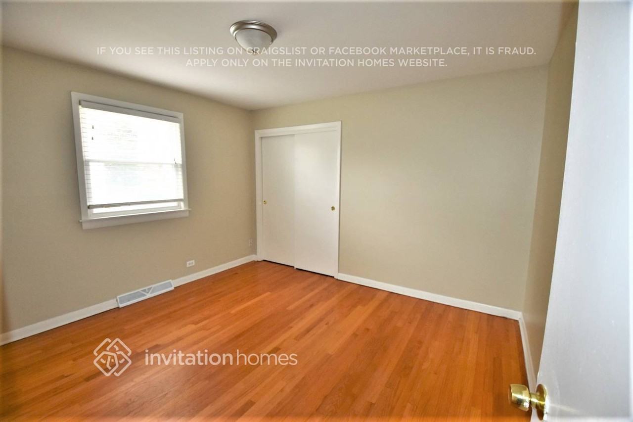 5846 W 81st Pl - Photo 6 of 12
