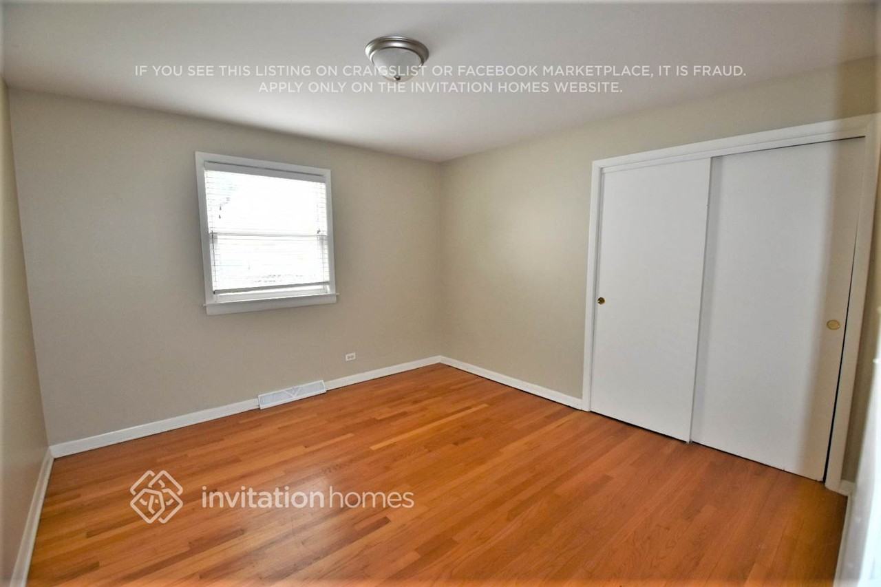 5846 W 81st Pl - Photo 7 of 12