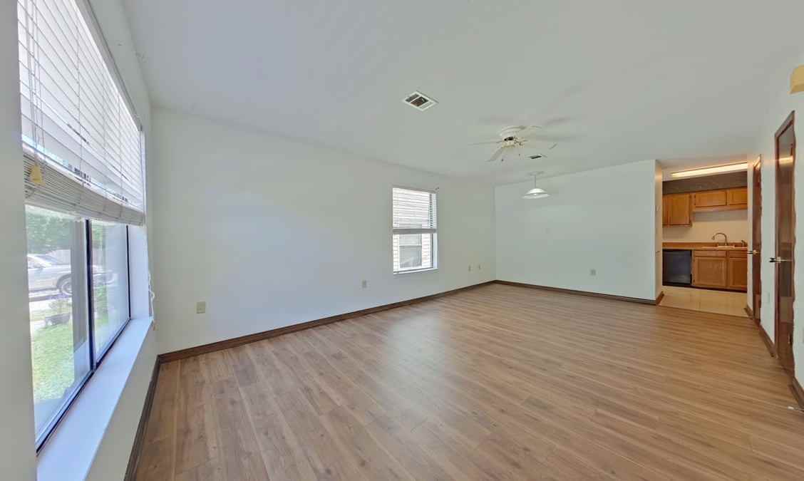 93 Harris Rd Ne - Photo 3 of 14