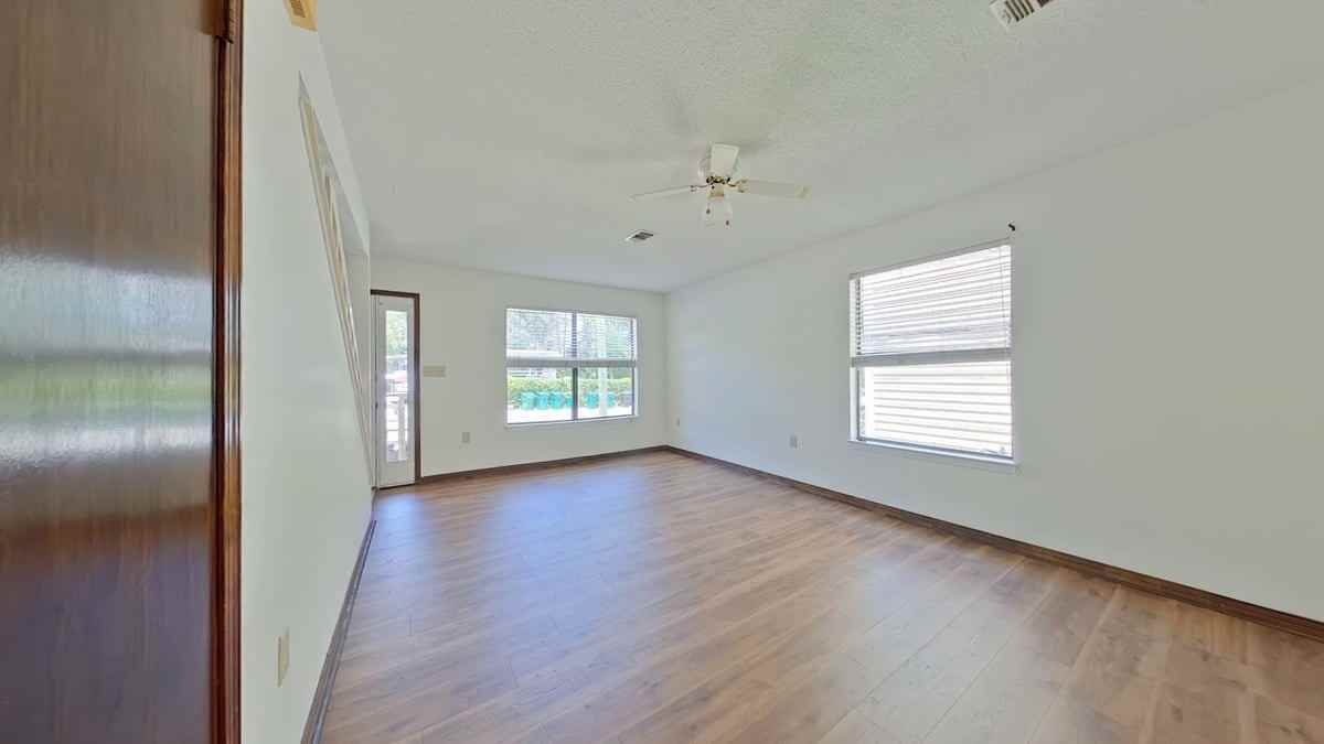 93 Harris Rd Ne - Photo 5 of 14