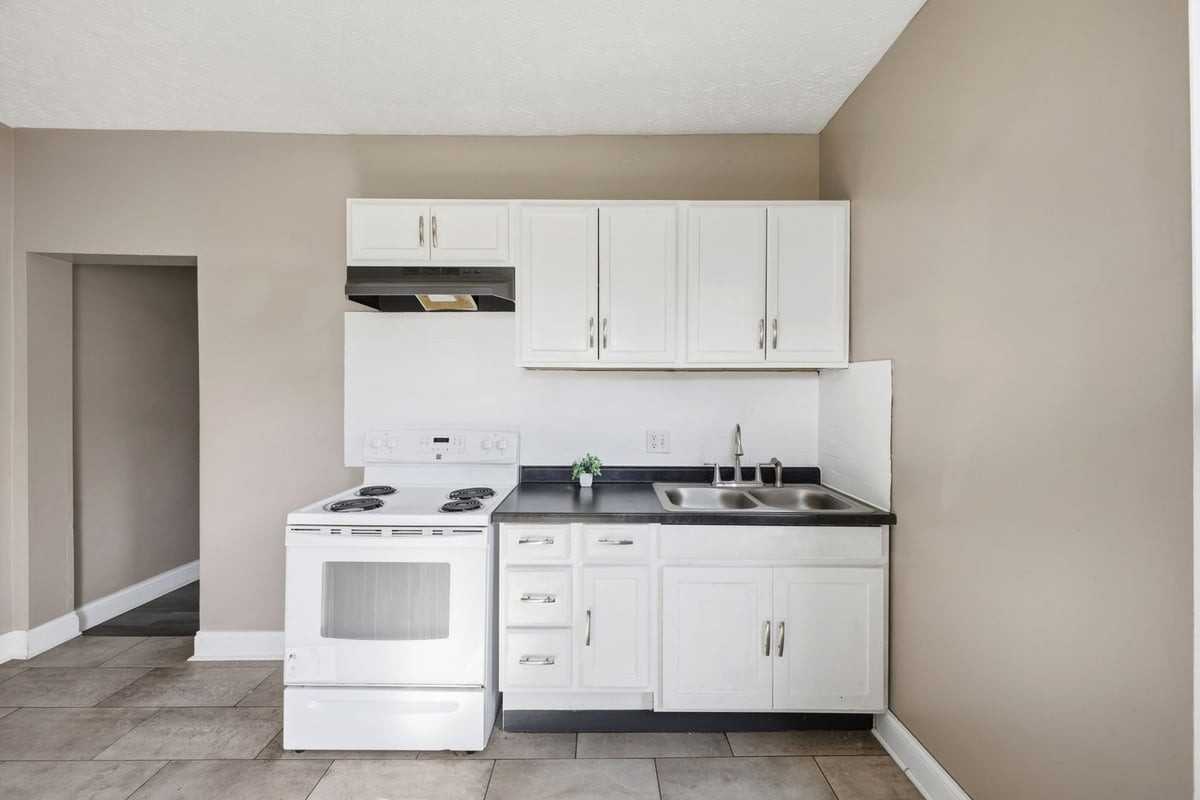 393 Saint Clair Ave - Photo 6 of 25