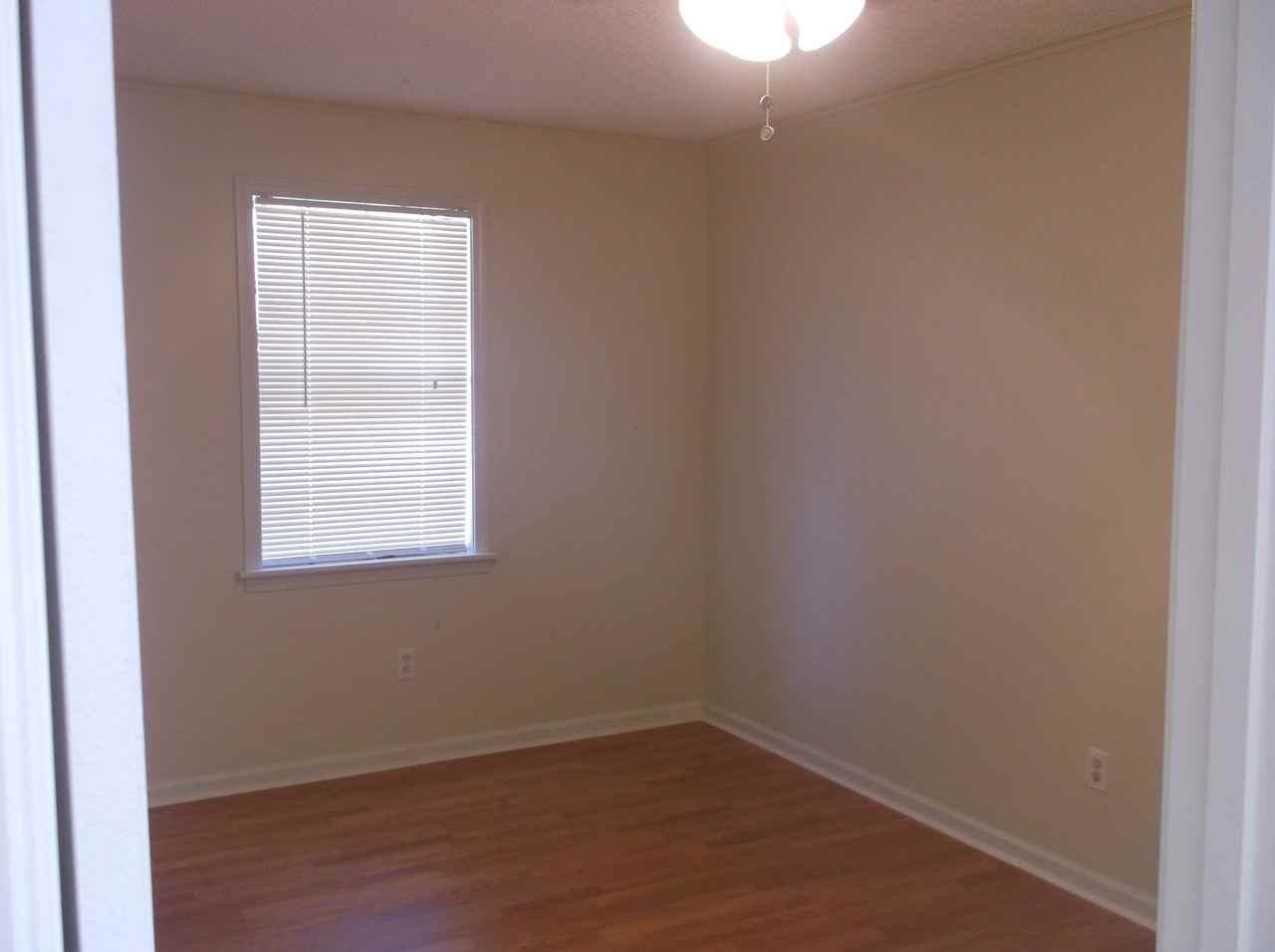 269 Lillian Dr - Photo 2 of 11