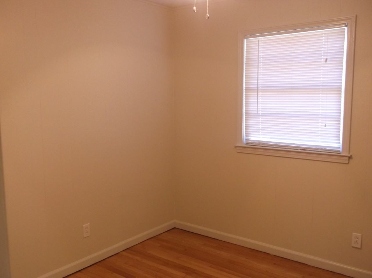 269 Lillian Dr - Photo 3 of 11