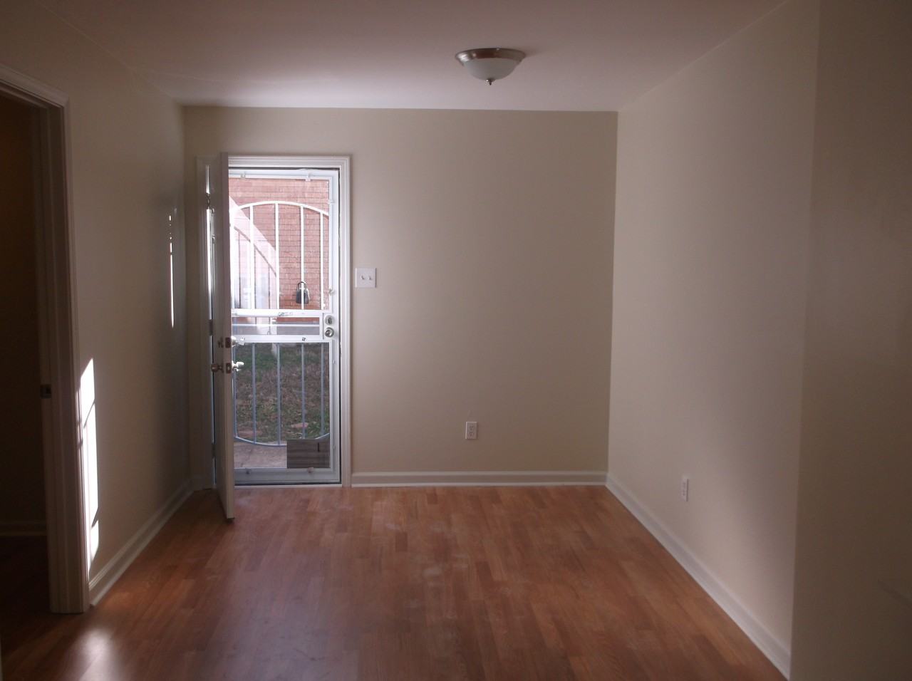 269 Lillian Dr - Photo 7 of 11
