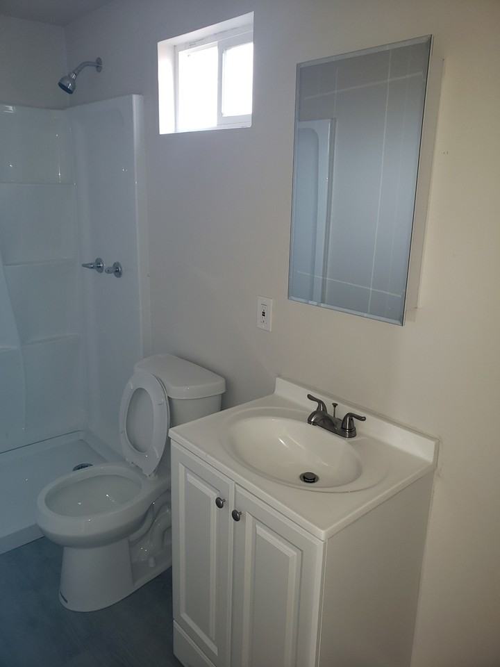 701 Lilac St #1-2 - Photo 4 of 4
