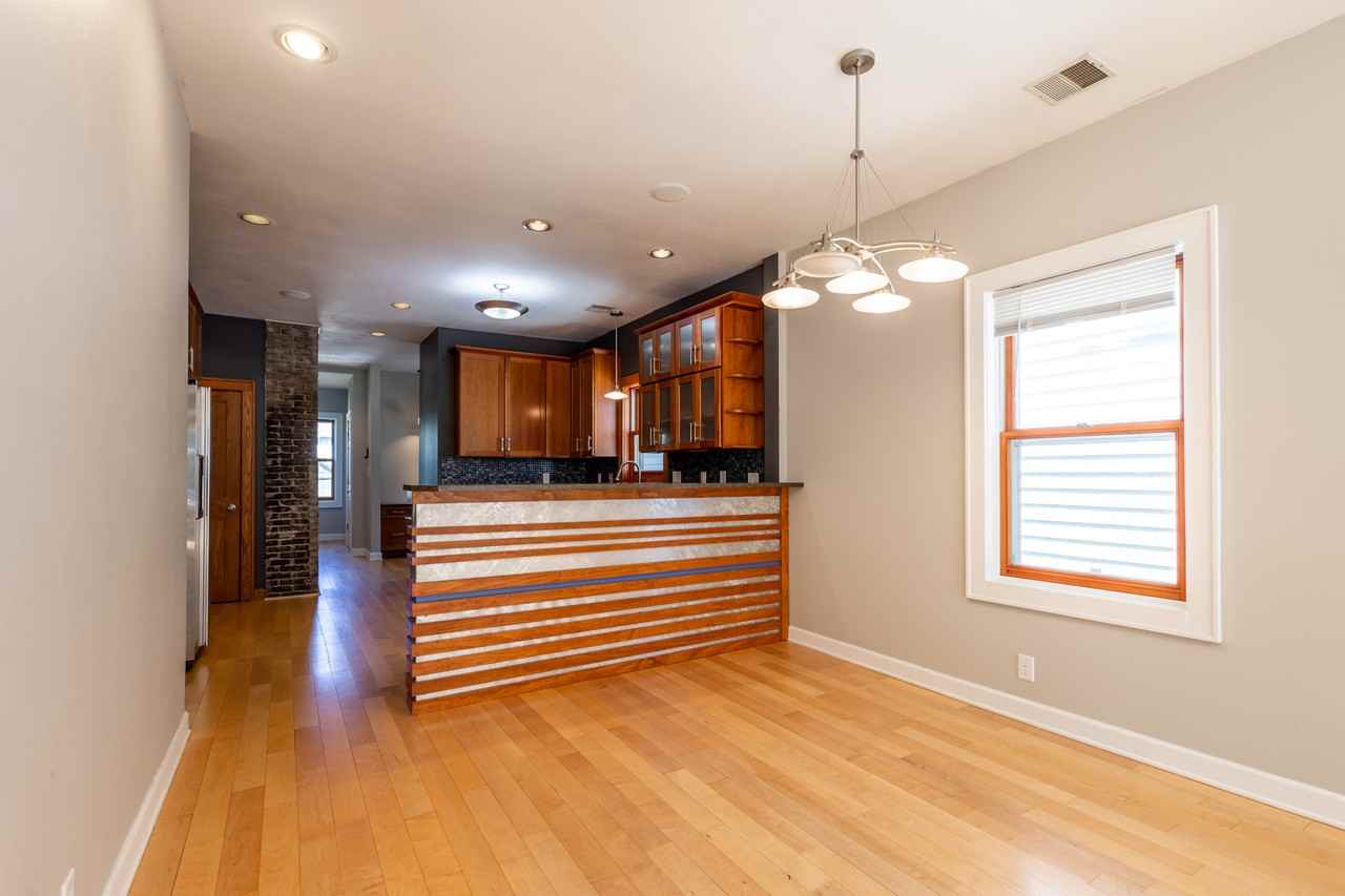 1827 N 1st St #1827 - Photo 5 of 11