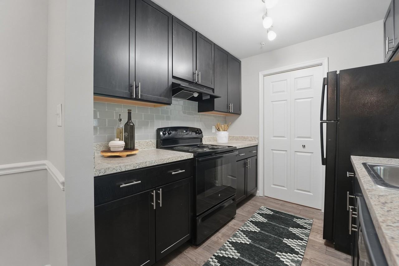 Eagle Rock Apartments at Abingdon - Photo 3 of 20