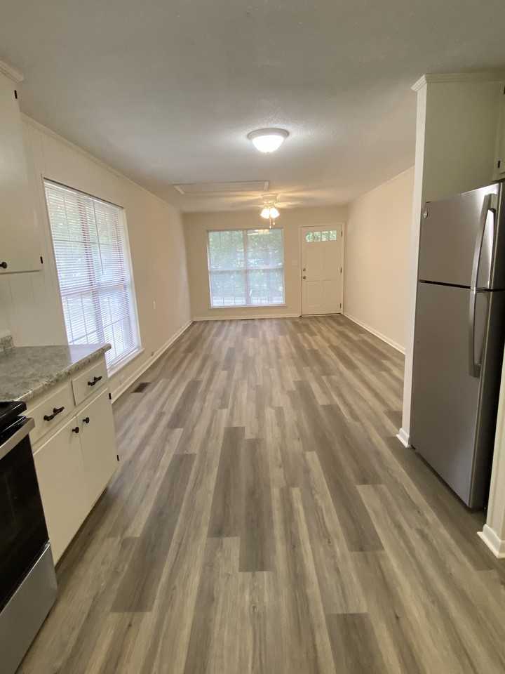 2539 Old Bainbridge Rd - Photo 5 of 22