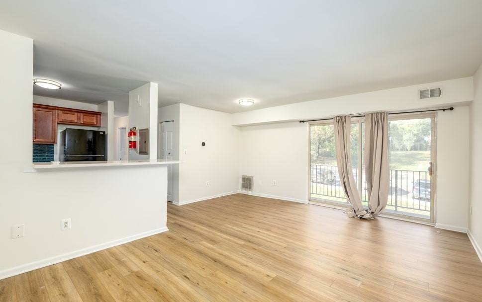Cameron Pointe Apartments - Photo 3 of 24