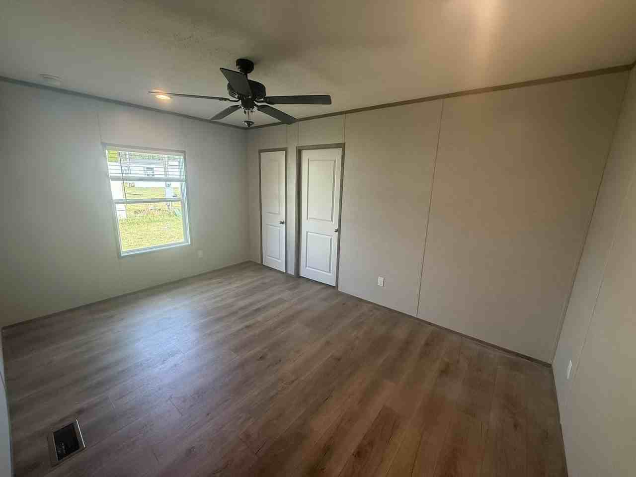 15931 Pine Grove Road Ext W #15 - Photo 7 of 9