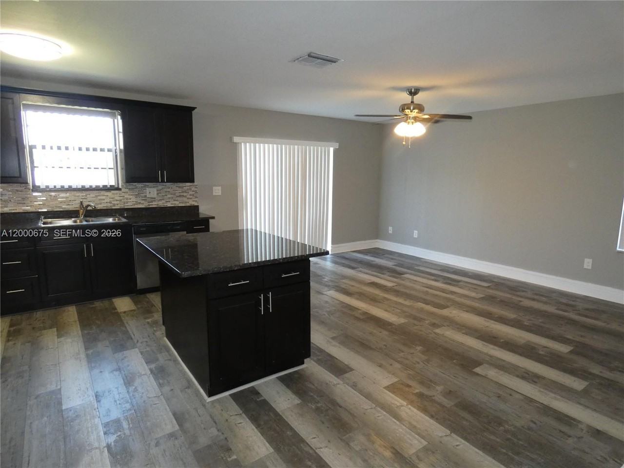 14212 Ne 4th Ave - Photo 7 of 20