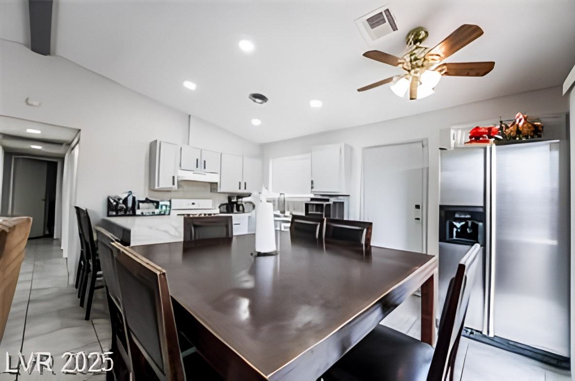 Pawlow Ave - Photo 2 of 4