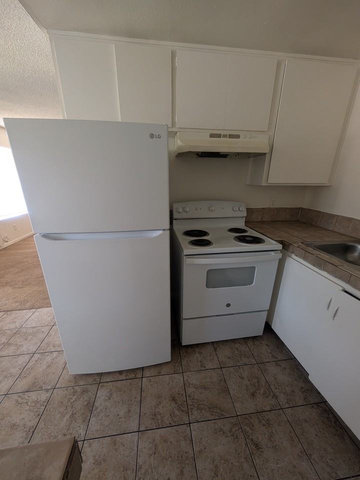 1054 S Magnolia Ave #8 - Photo 6 of 50